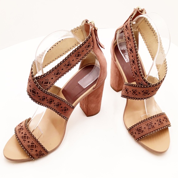 {Zara Woman} Embellished Suede Strapped Heels - Picture 16 of 16